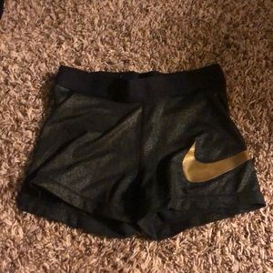 women’s nike pros